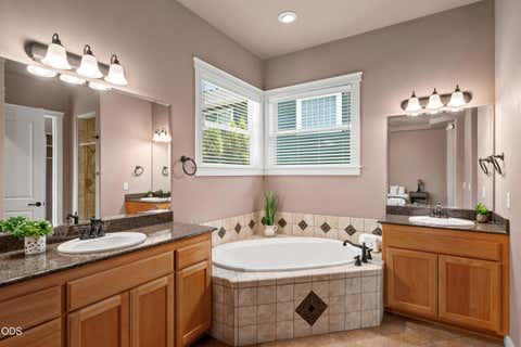 Tiny photo for 4643 Hathaway Drive, Medford, OR 97504 (MLS # 220223724)