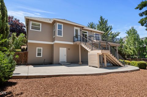 Tiny photo for 4643 Hathaway Drive, Medford, OR 97504 (MLS # 220223724)