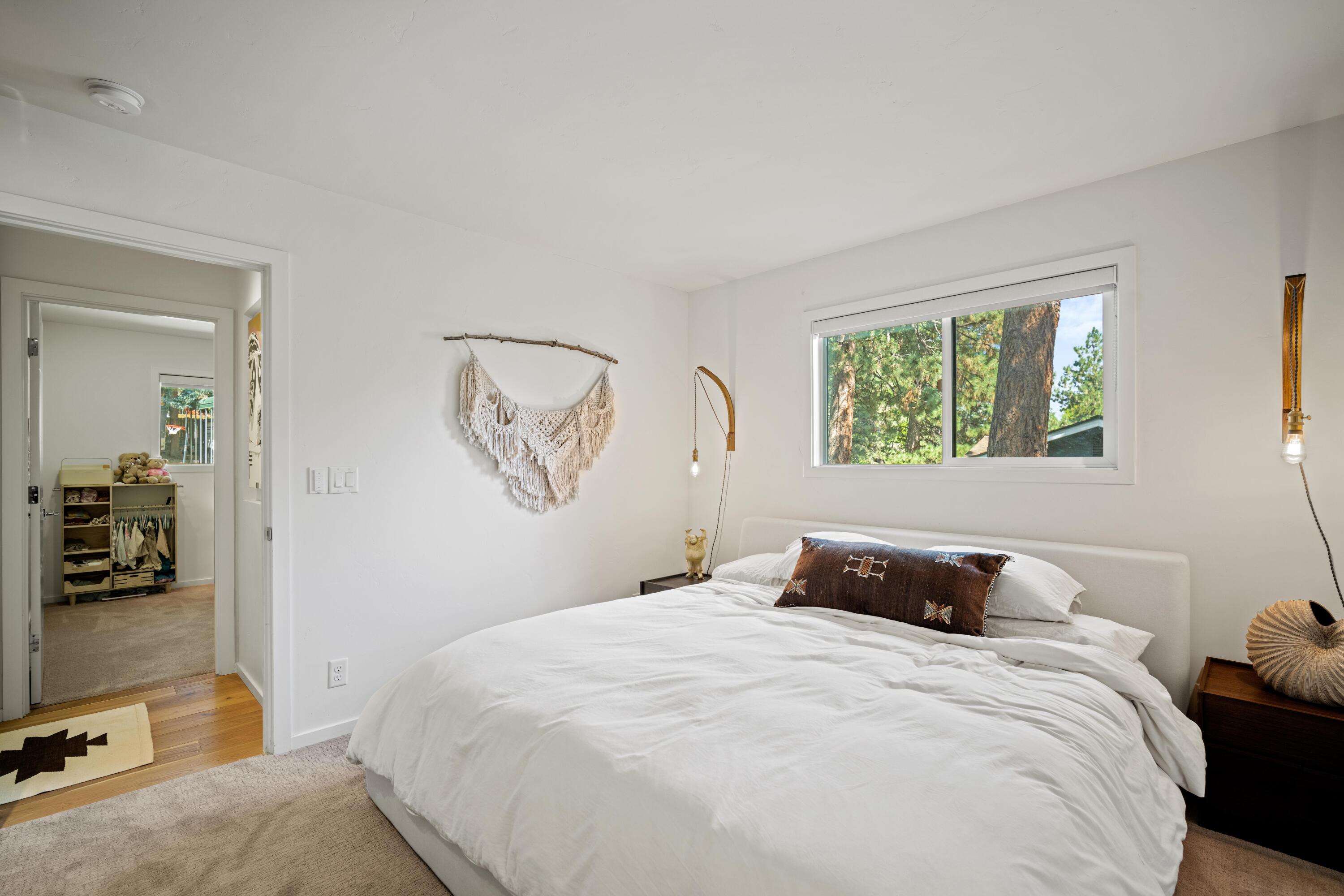 Pine West - Residential