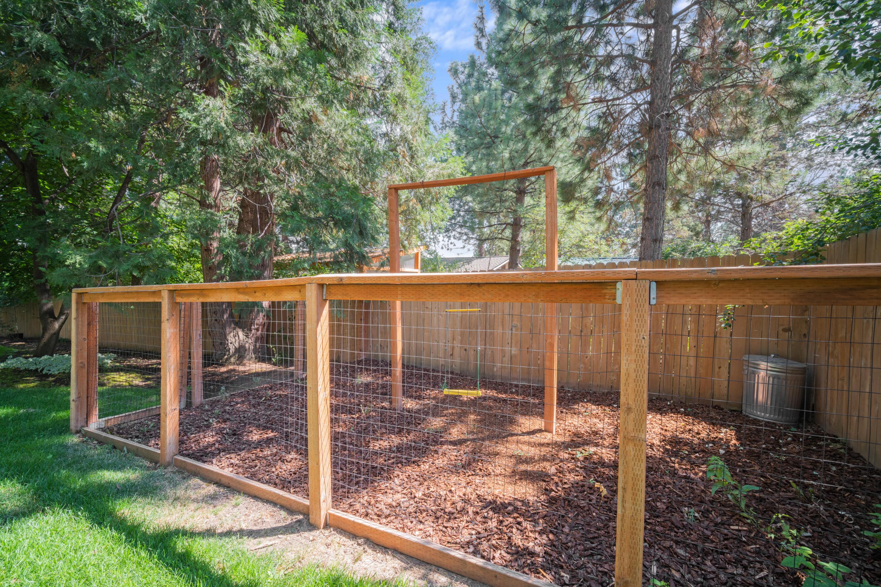 Pine West - Residential