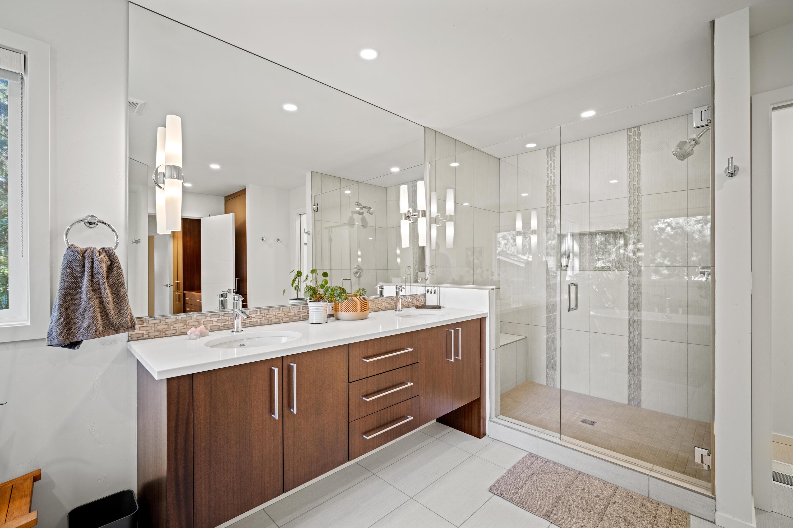 Pine West - Residential