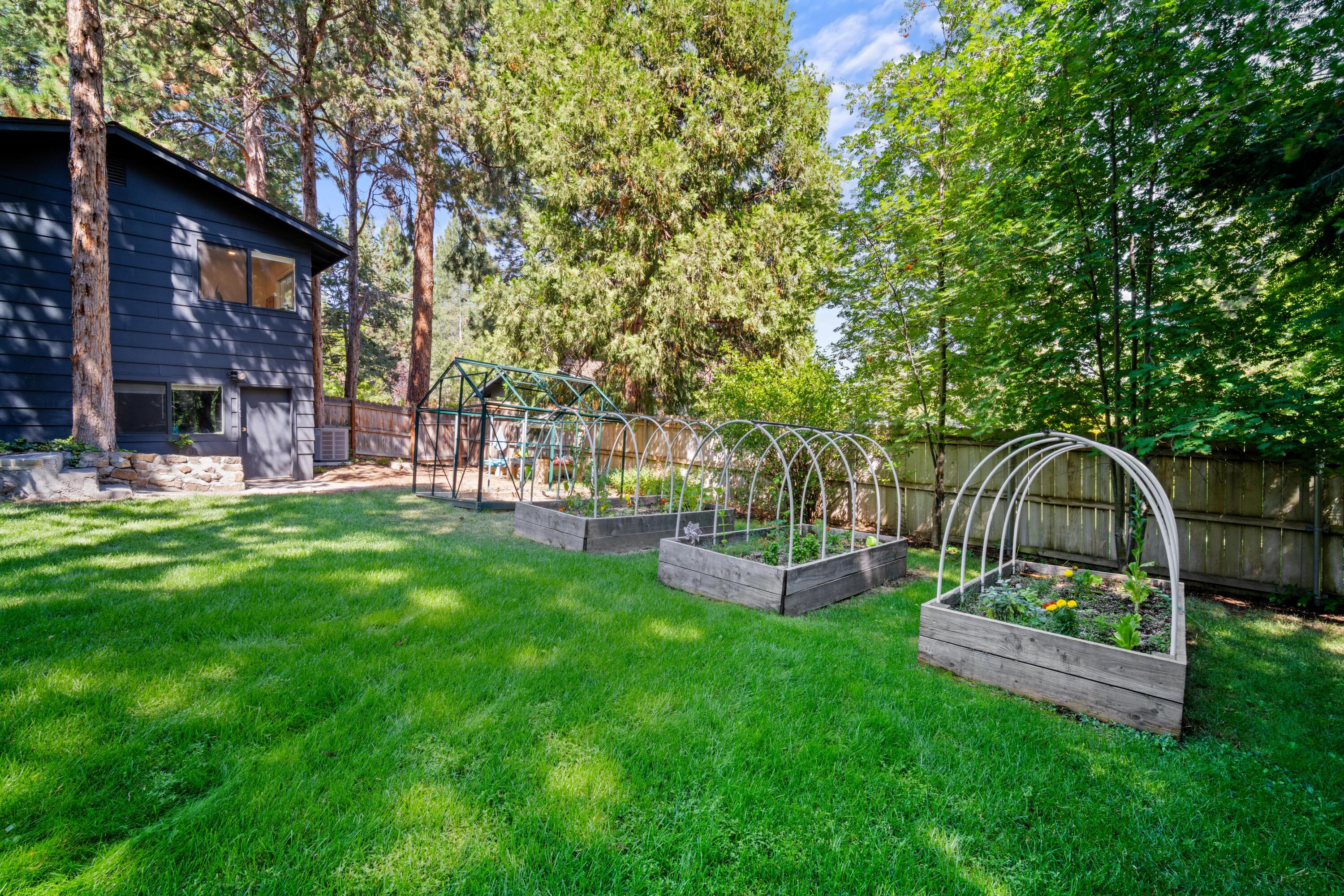 Pine West - Residential