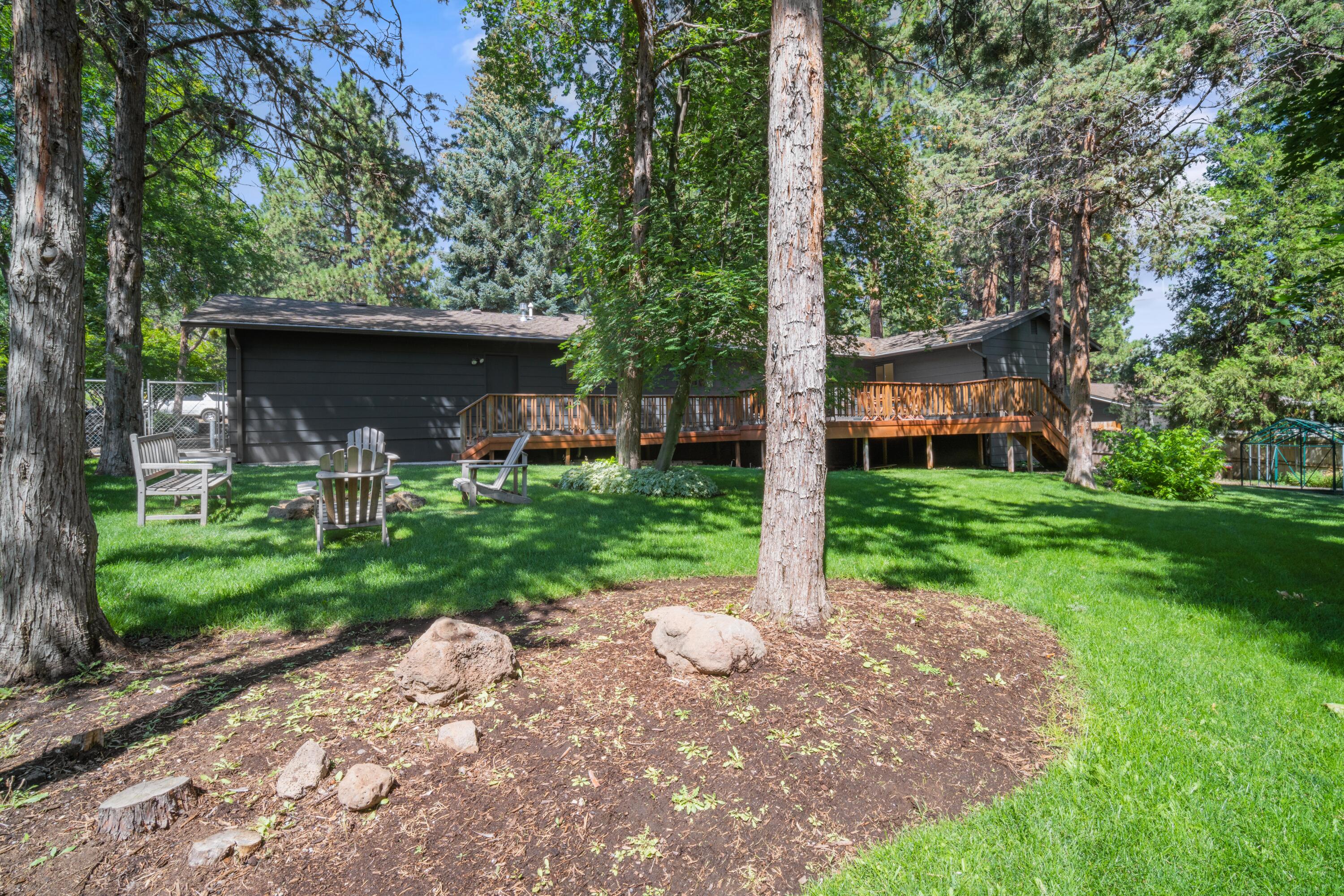 Pine West - Residential