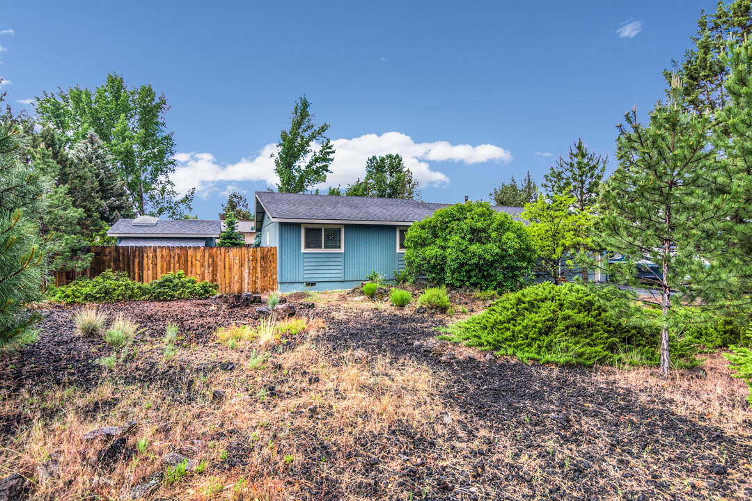 Hunters Circle - Residential