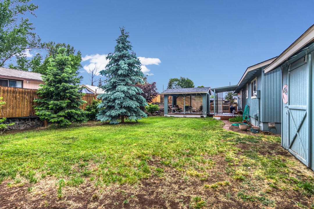 Hunters Circle - Residential