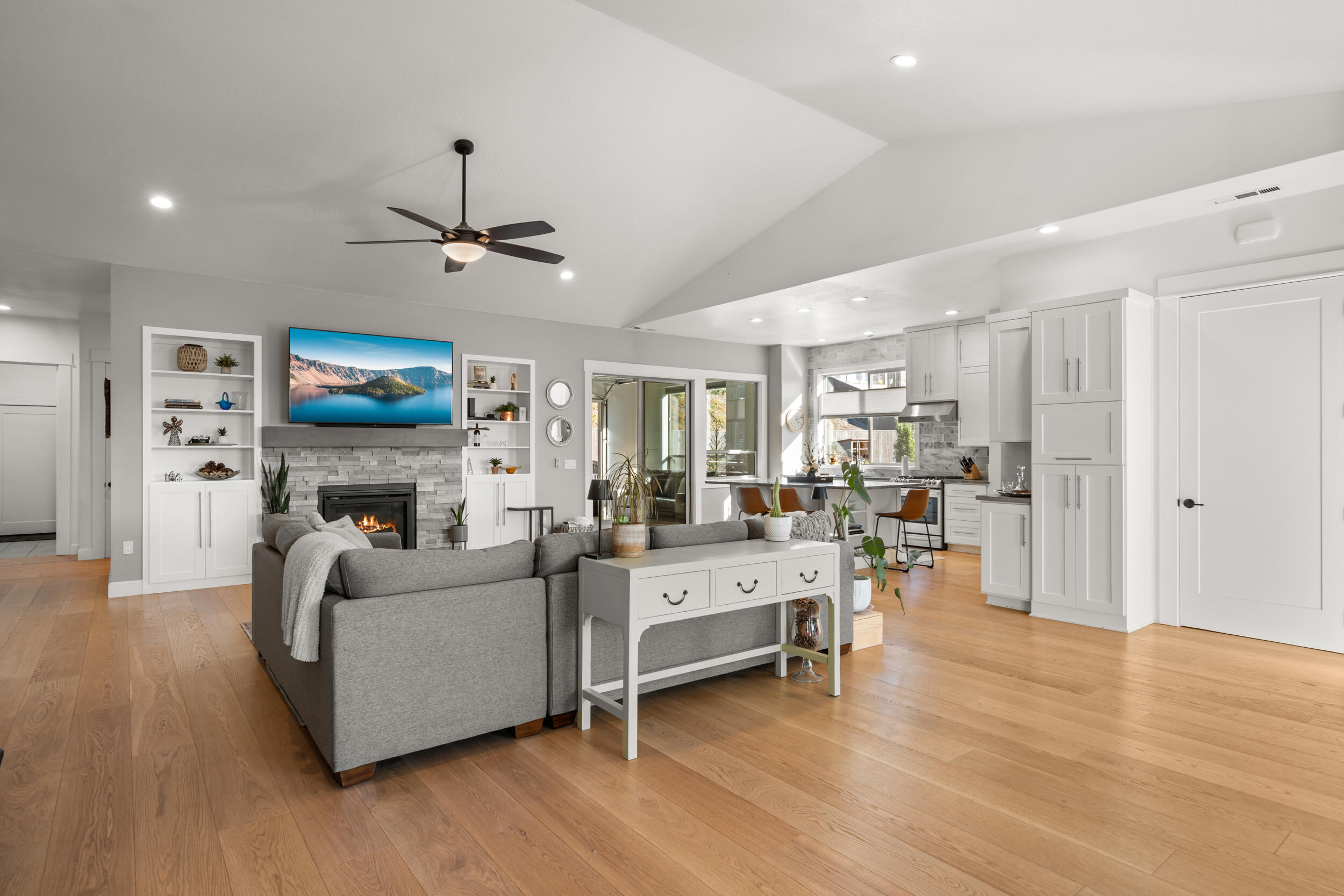 Bella Vista Heights Phases 1 & 2 - Residential