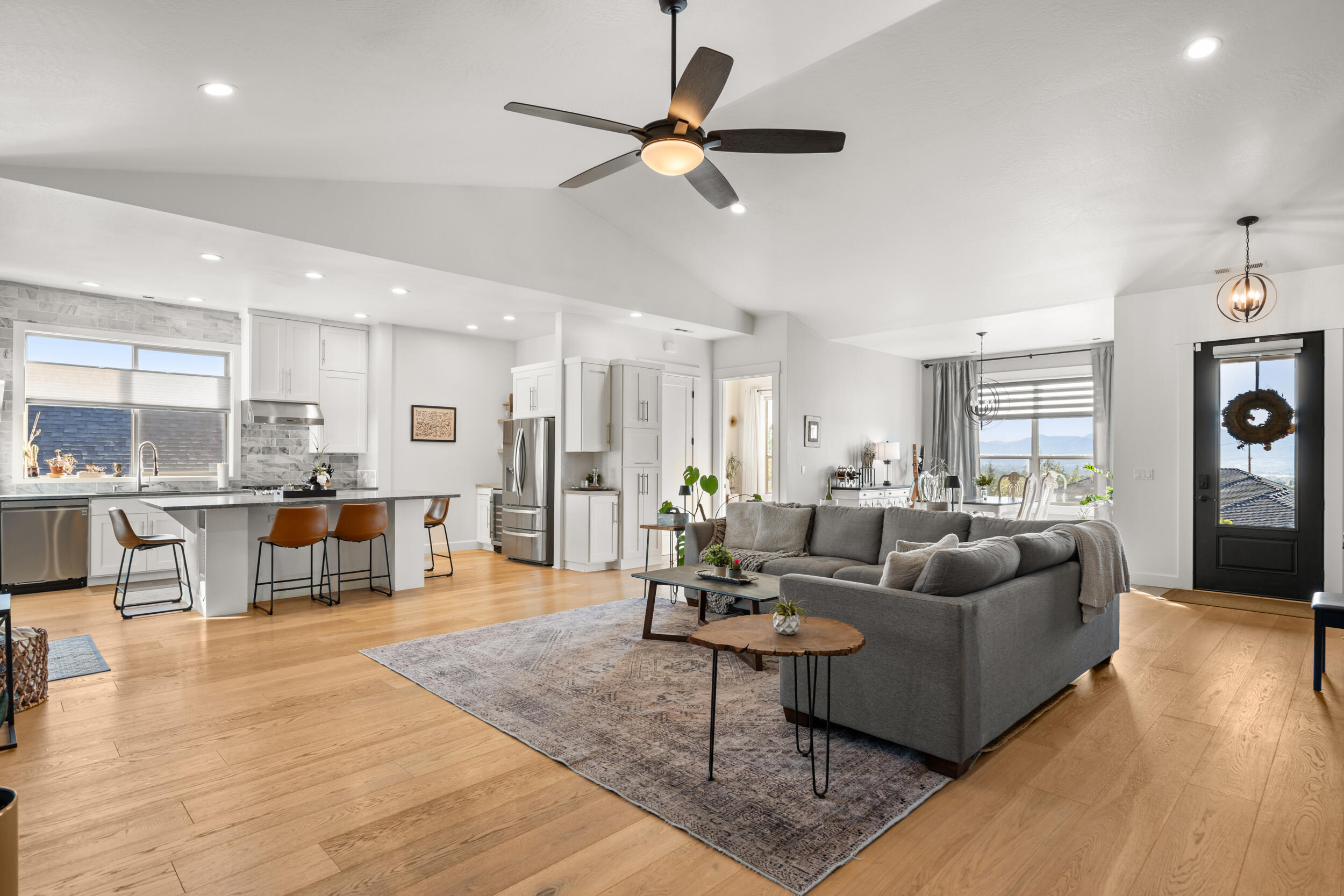 Bella Vista Heights Phases 1 & 2 - Residential