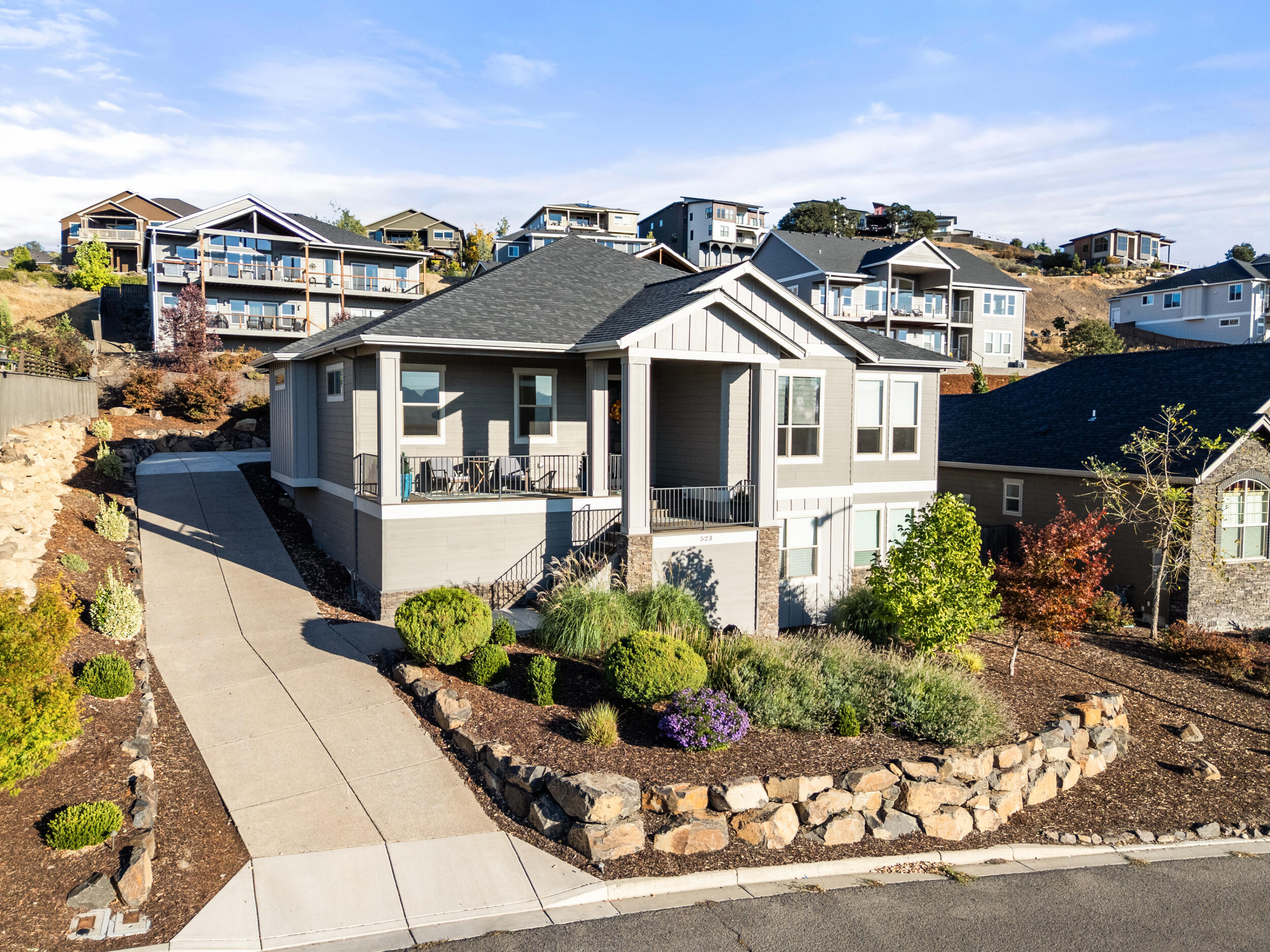 Bella Vista Heights Phases 1 & 2 - Residential