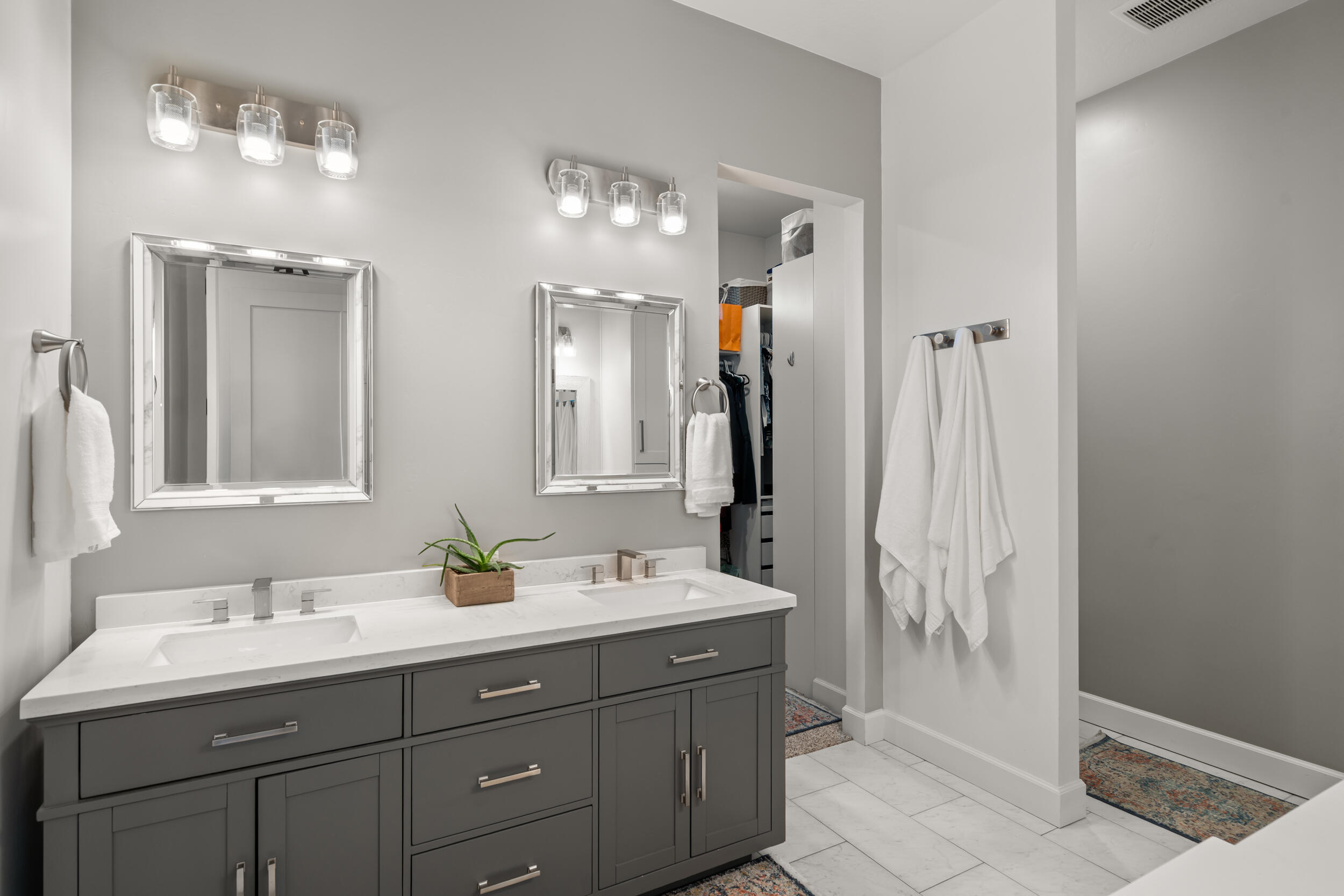 Bella Vista Heights Phases 1 & 2 - Residential