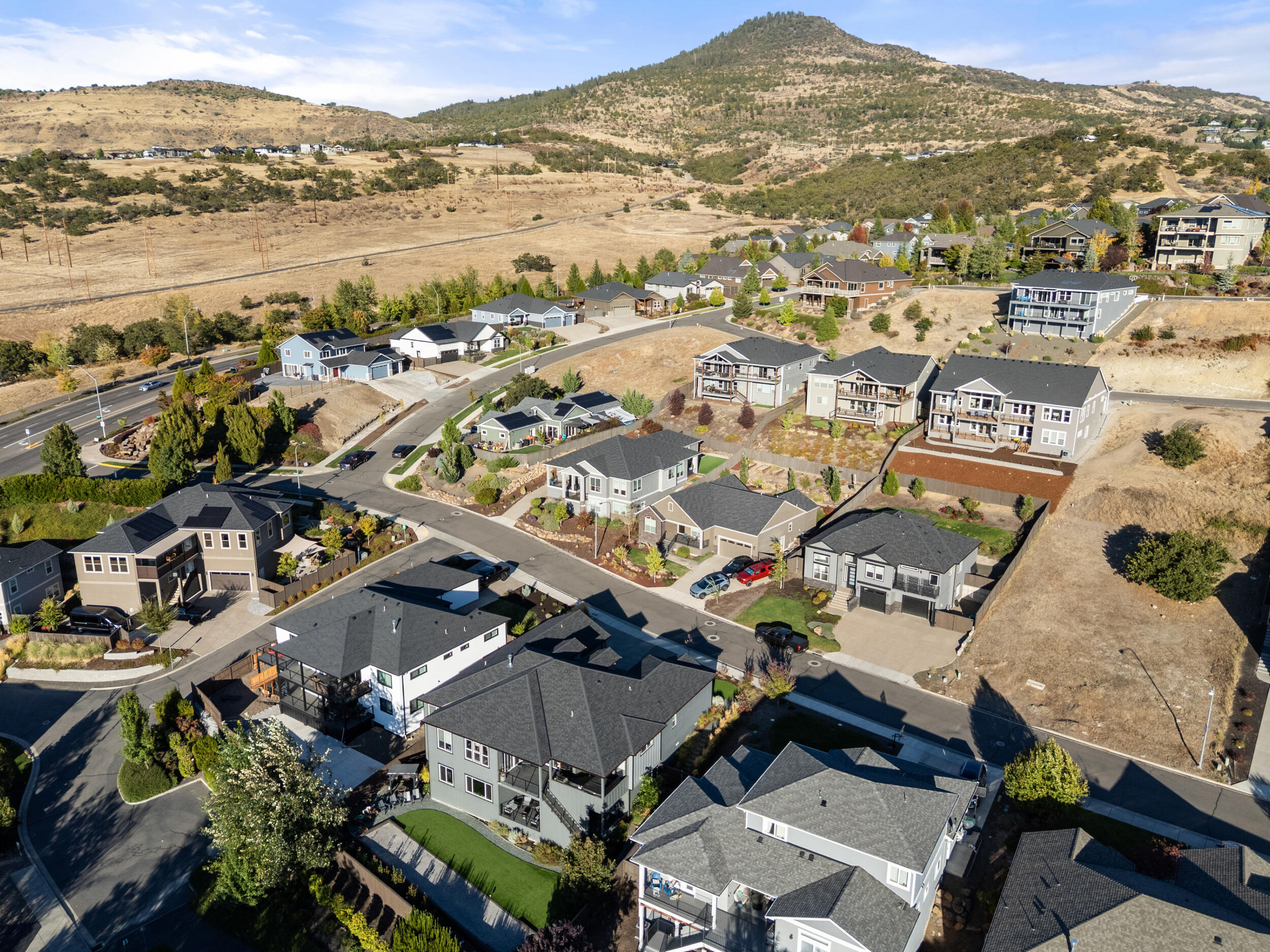 Bella Vista Heights Phases 1 & 2 - Residential