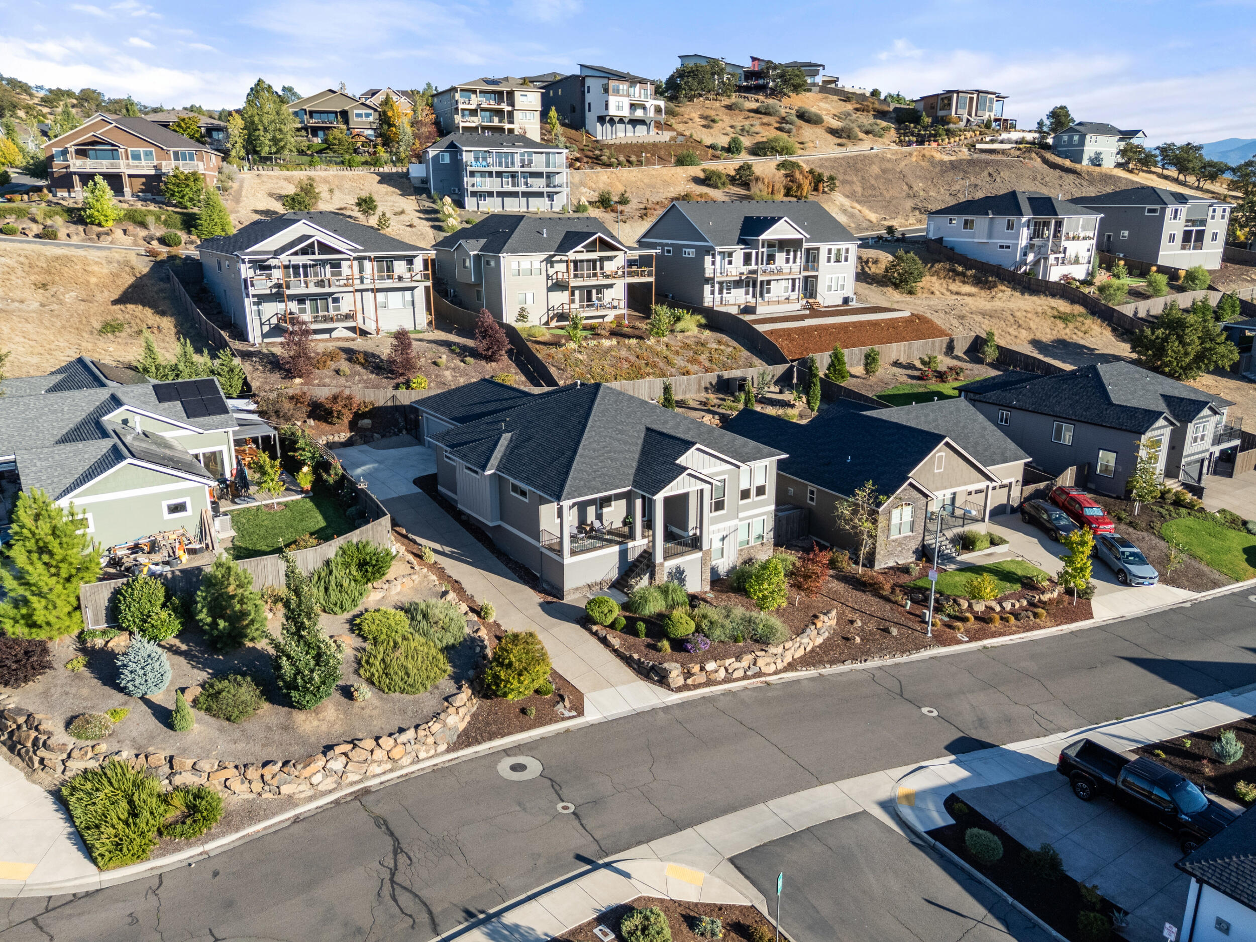 Bella Vista Heights Phases 1 & 2 - Residential