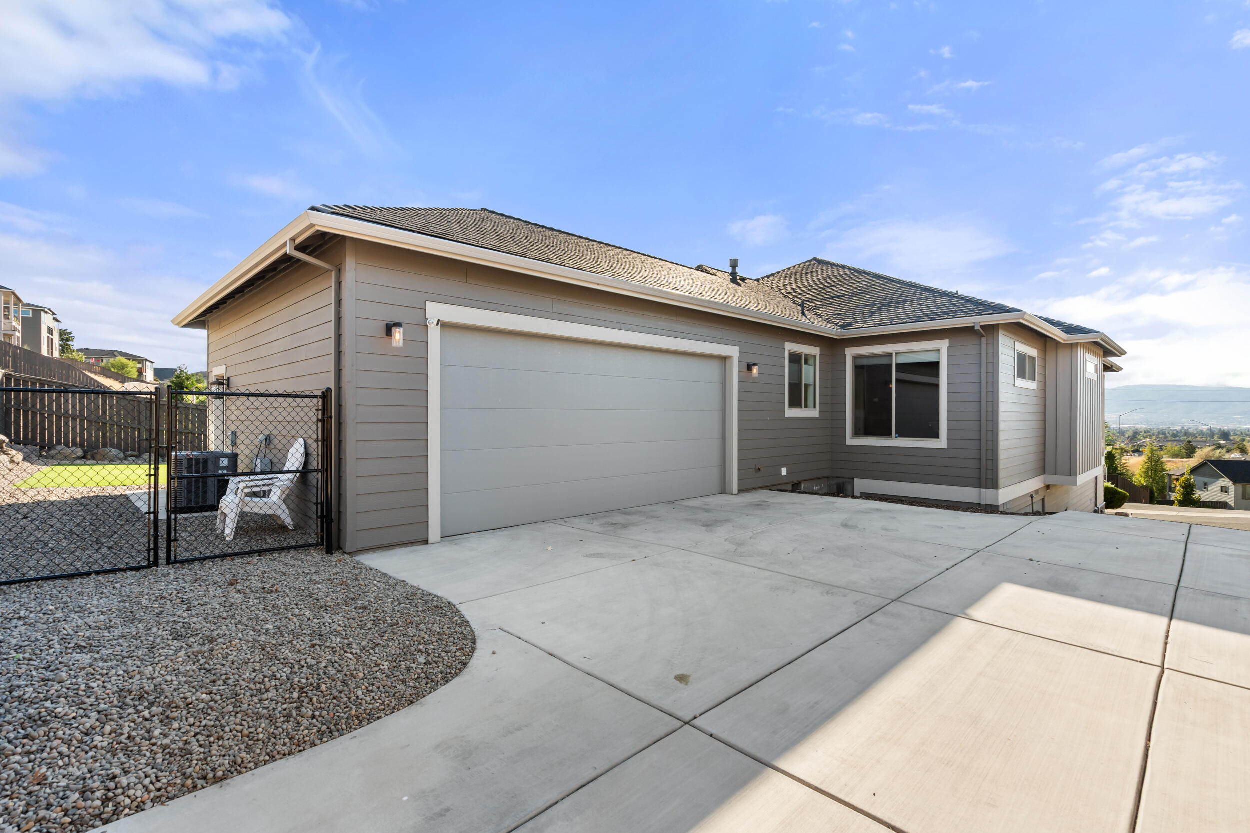 Bella Vista Heights Phases 1 & 2 - Residential