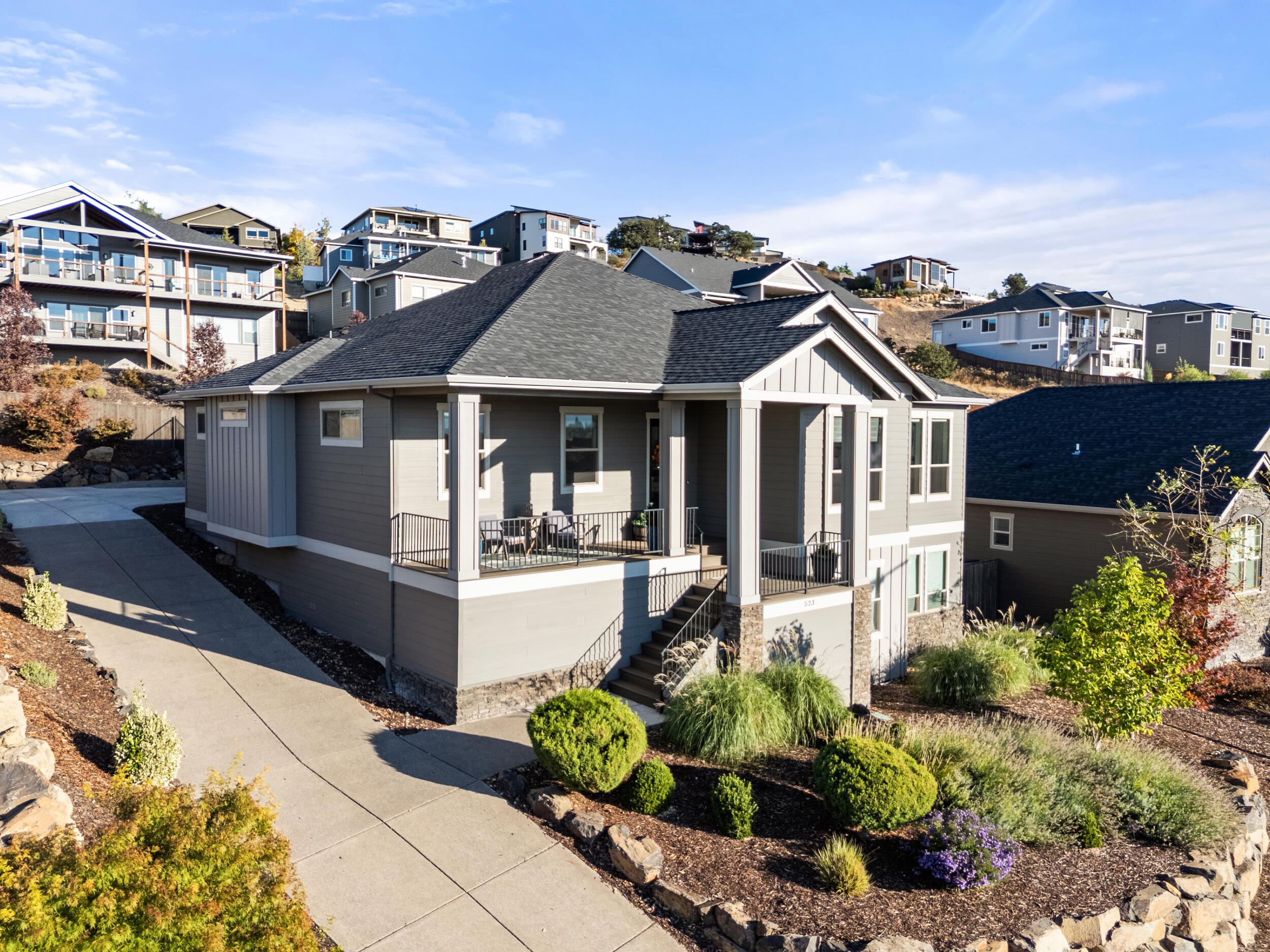 Bella Vista Heights Phases 1 & 2 - Residential