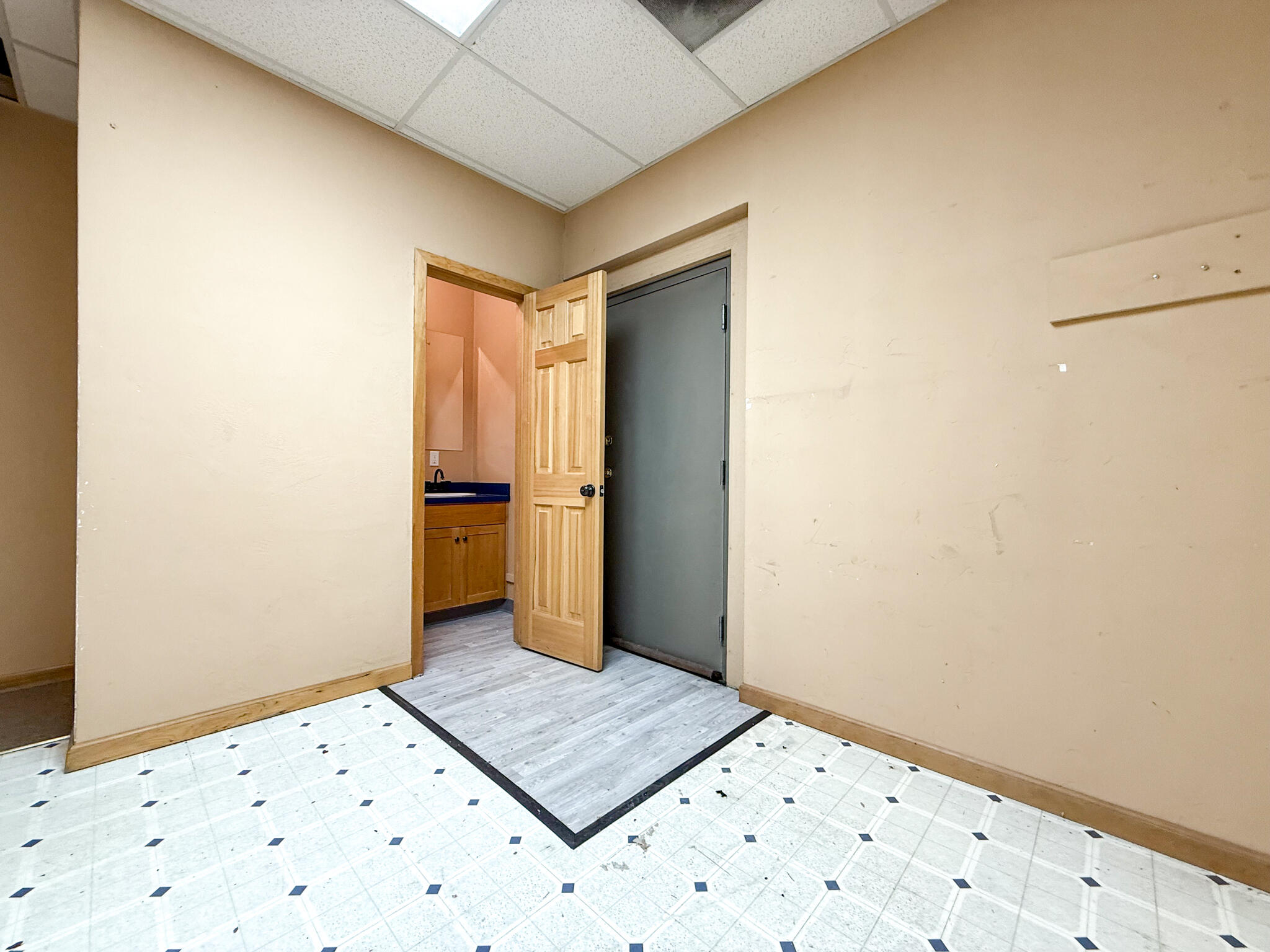 Monroe Hodges - Commercial Sale