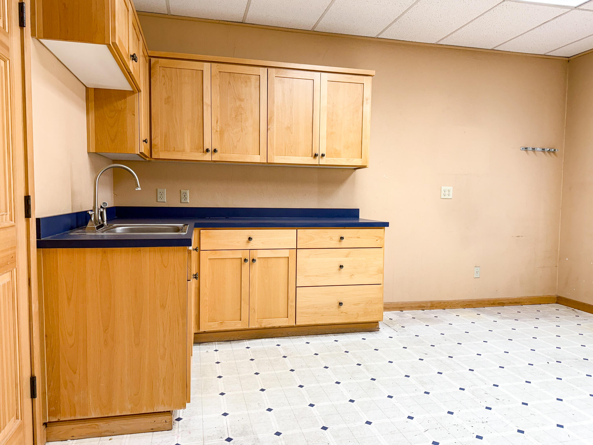 Monroe Hodges - Commercial Sale