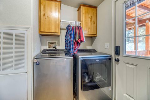 Tiny photo for 53772 2nd Street, La Pine, OR 97739 (MLS # 220214101)