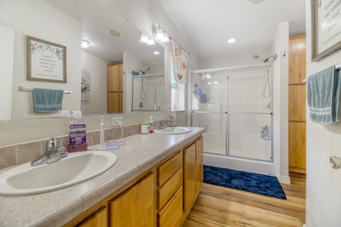 Tiny photo for 53772 2nd Street, La Pine, OR 97739 (MLS # 220214101)