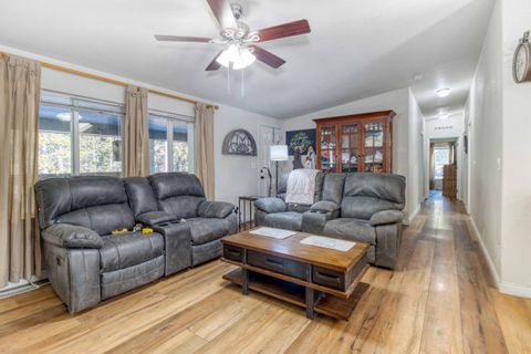 Tiny photo for 53772 2nd Street, La Pine, OR 97739 (MLS # 220214101)