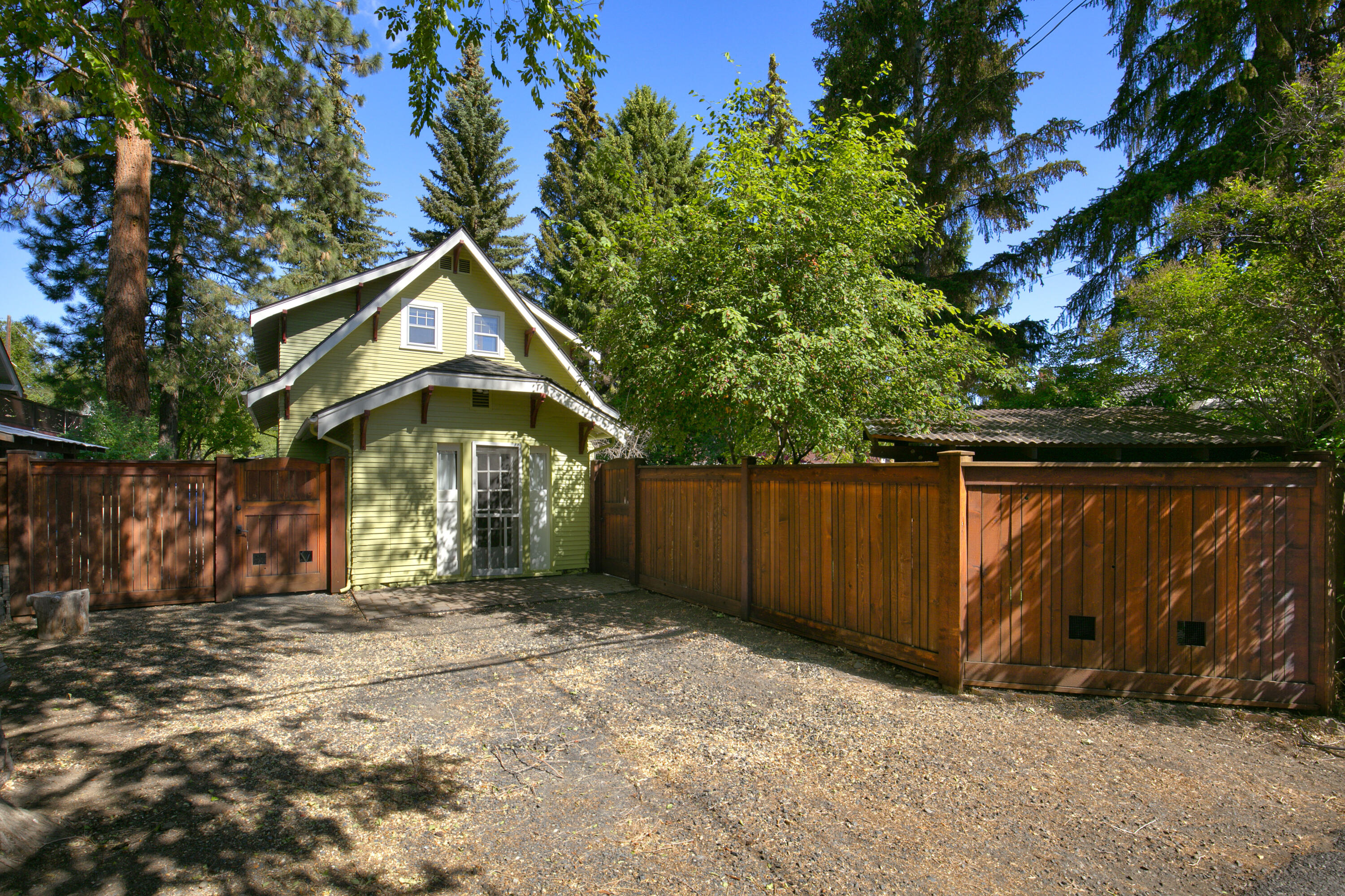 Boulevard - Residential