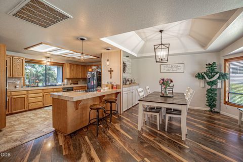 Tiny photo for 5247 Dobrot Way, Central Point, OR 97502 (MLS # 220222931)