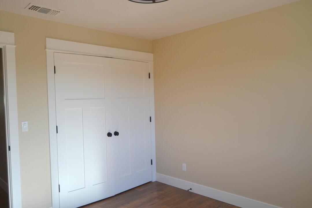 Buckmaster - Residential