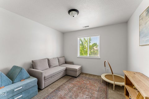 Tiny photo for 333 SW Bayou Place, Grants Pass, OR 97526 (MLS # 220226986)