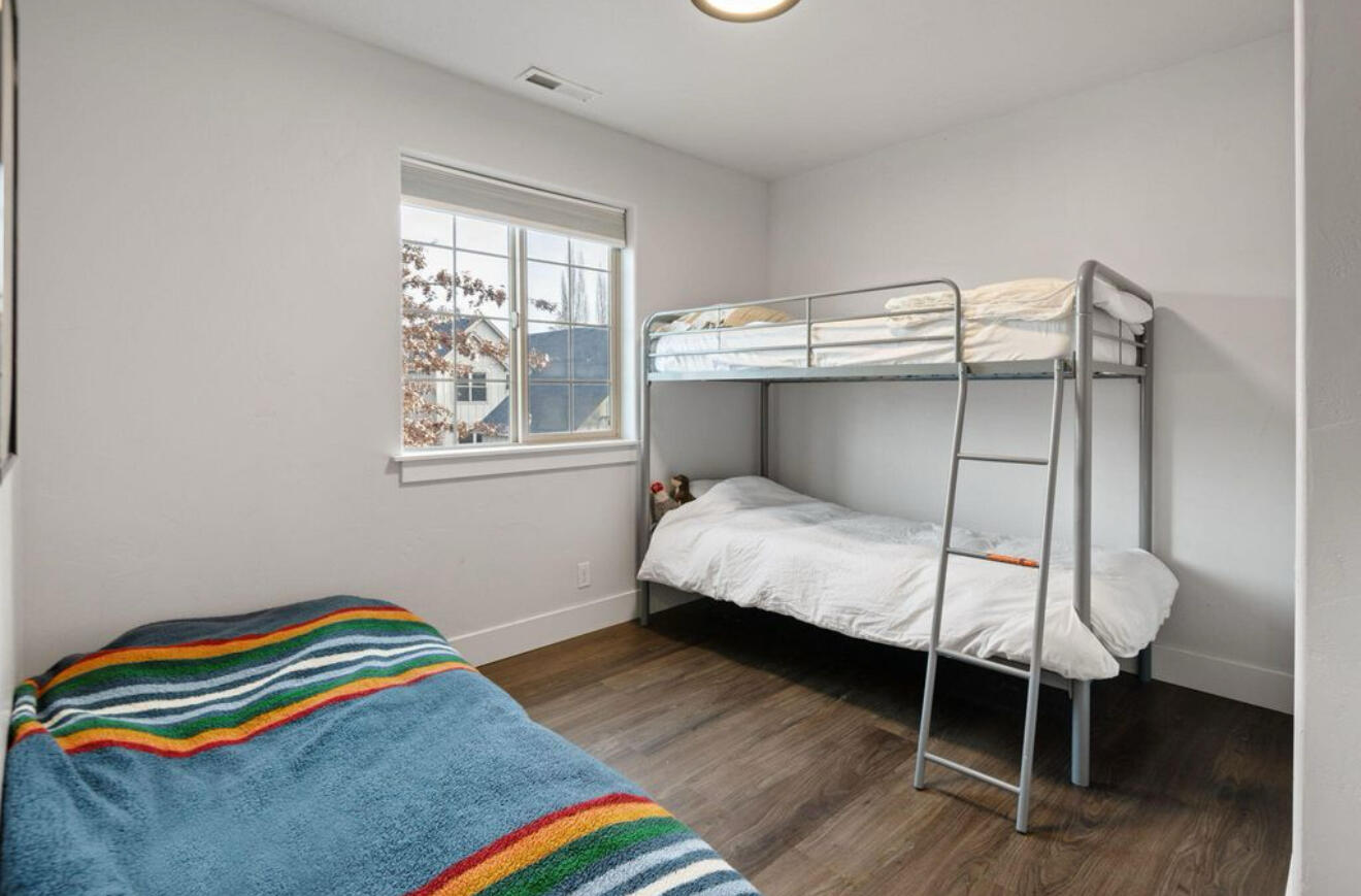 Empire Crossing - Residential