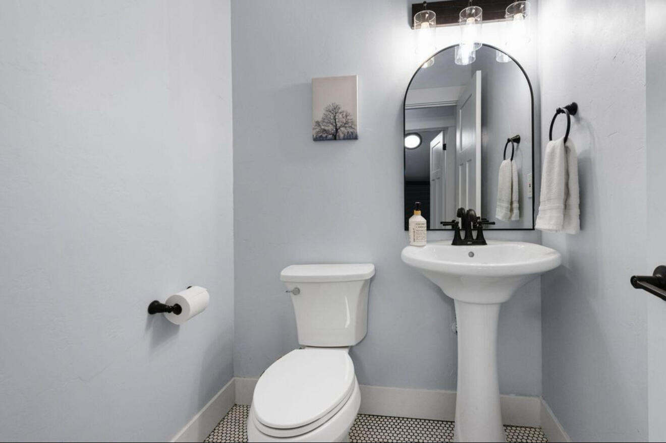 Empire Crossing - Residential