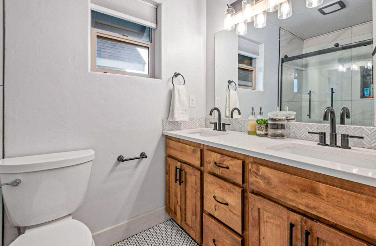 Empire Crossing - Residential