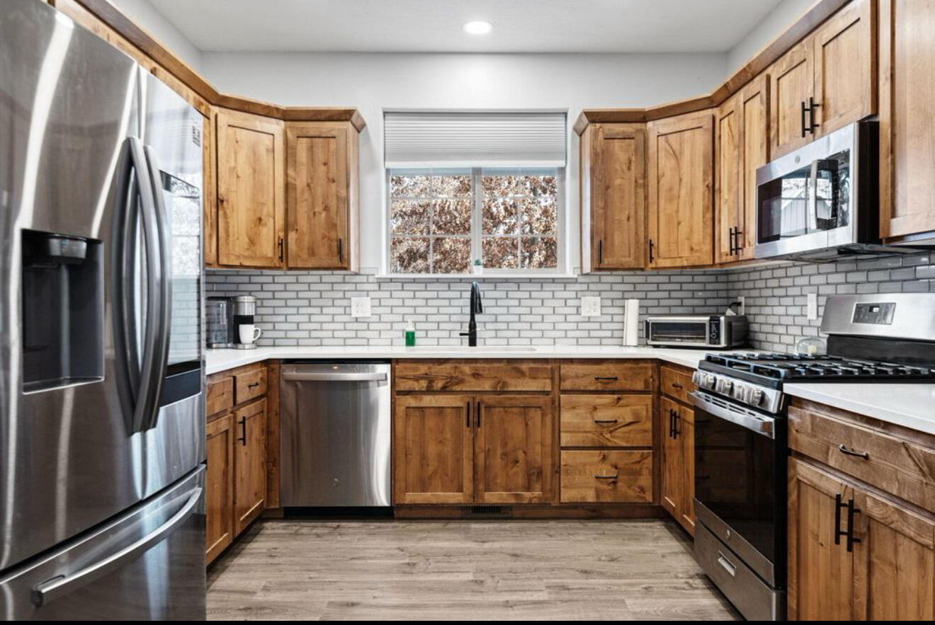 Empire Crossing - Residential