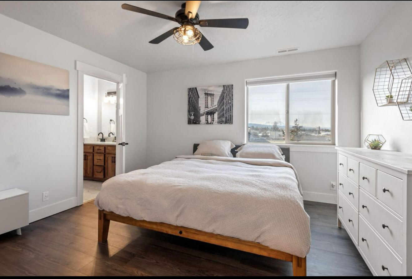 Empire Crossing - Residential