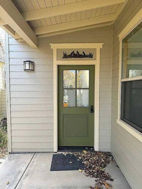 Tiny photo for 11122 Bunk House Lane, Redmond, OR 97756 (MLS # 220212671)