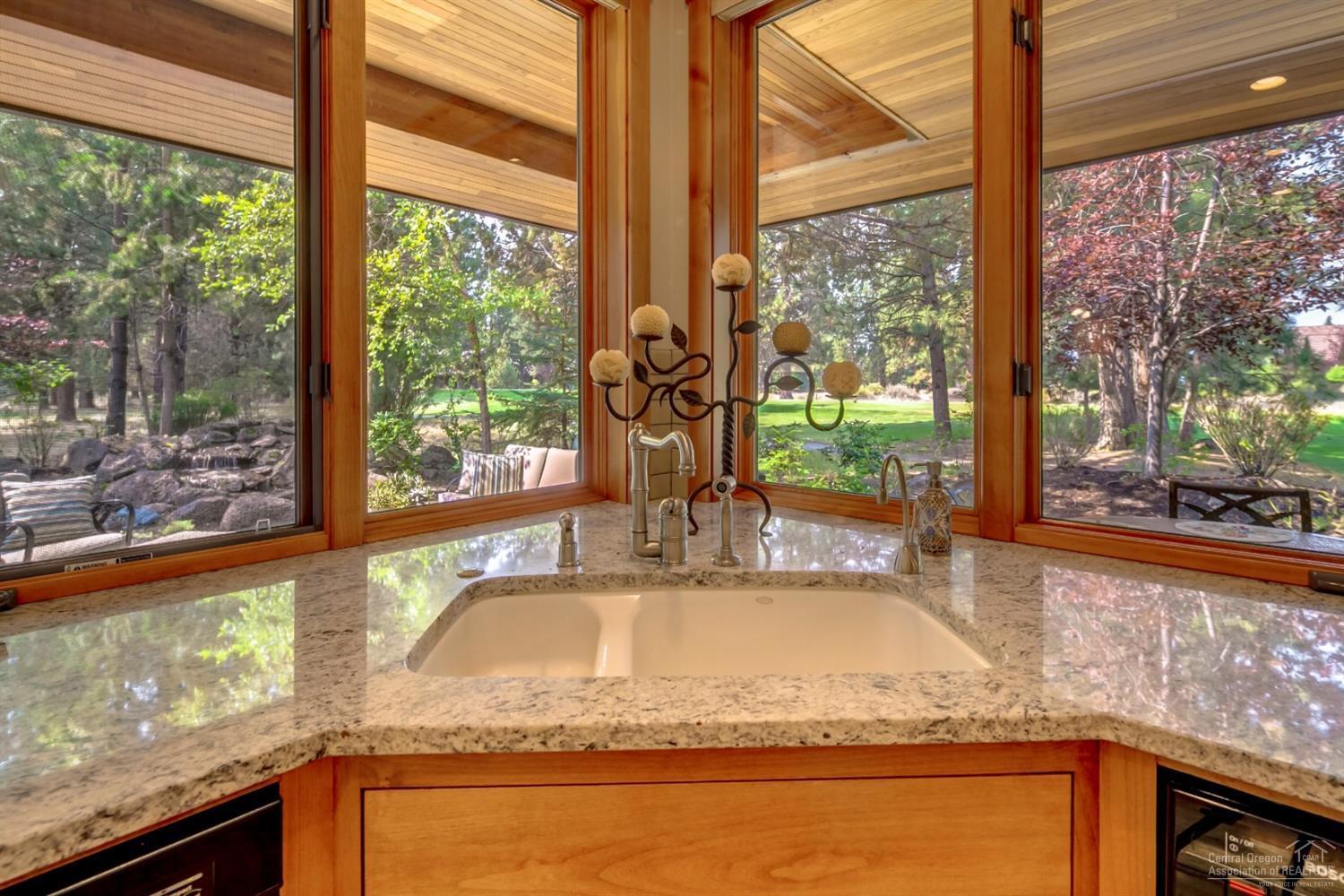 Broken Top - Residential