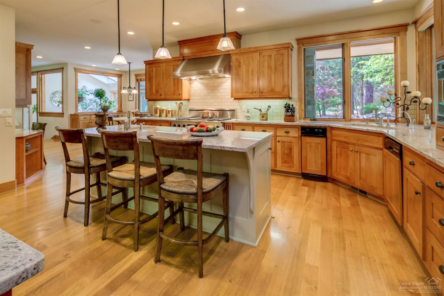 Broken Top - Residential