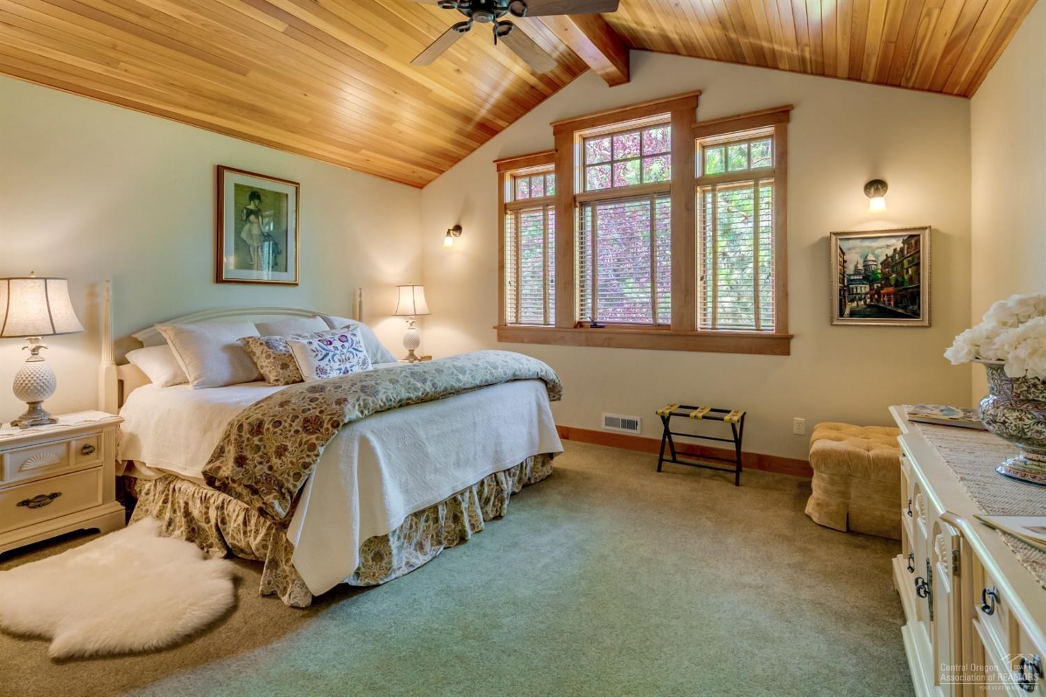 Broken Top - Residential