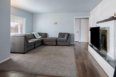 Tiny photo for 1244 NE Powell Lane, Prineville, OR 97754 (MLS # 220217822)