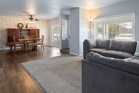 Tiny photo for 1244 NE Powell Lane, Prineville, OR 97754 (MLS # 220217822)