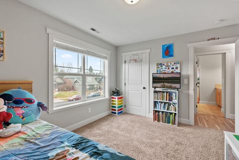 Tiny photo for 20668 Blanca Drive, Bend, OR 97701 (MLS # 220212554)