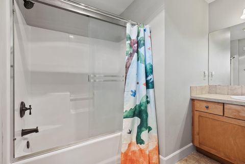 Tiny photo for 20668 Blanca Drive, Bend, OR 97701 (MLS # 220212554)