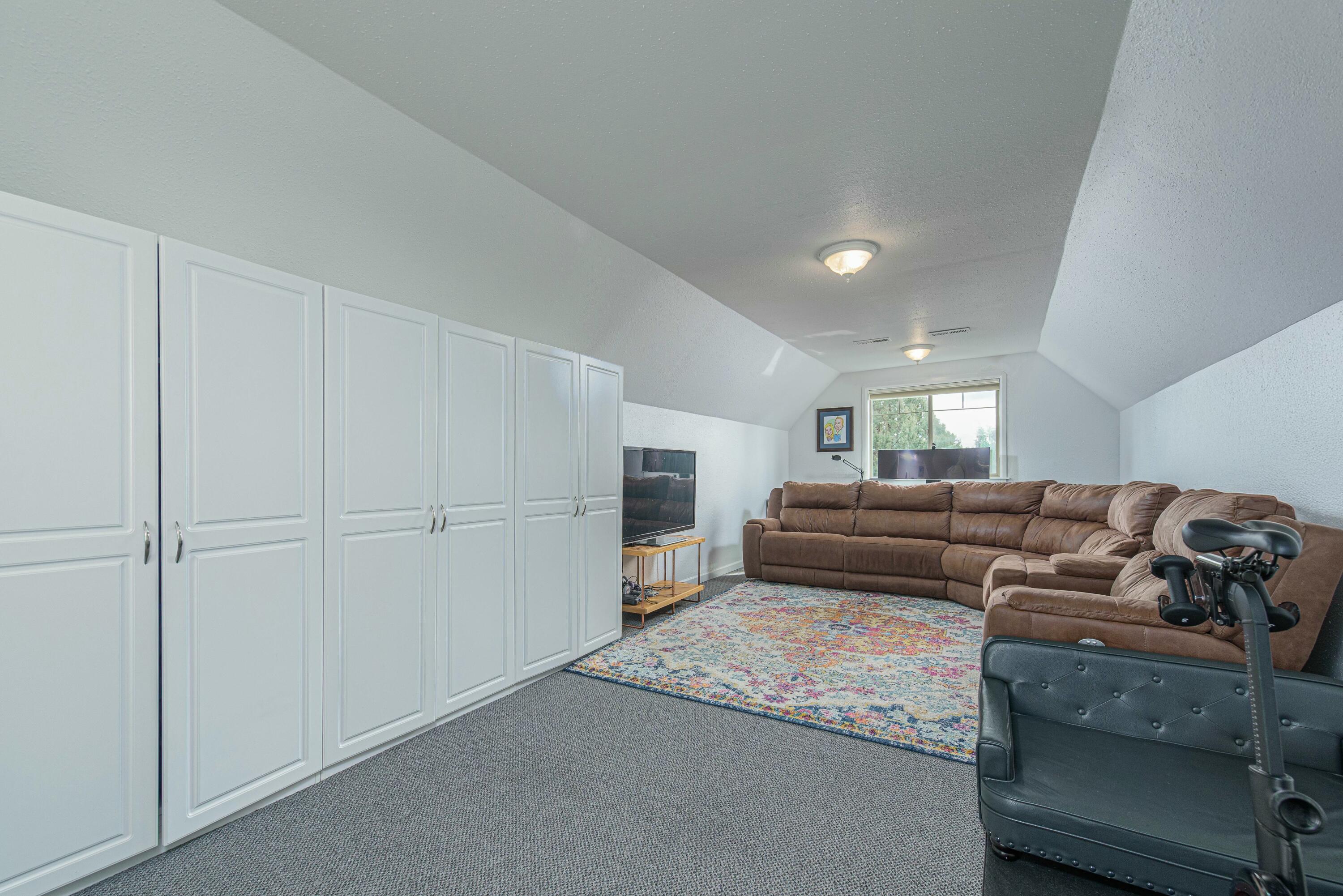 Tetherow Crossing - Residential