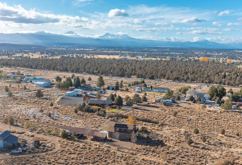 Tiny photo for 65280 94th Street, Bend, OR 97703 (MLS # 220217451)