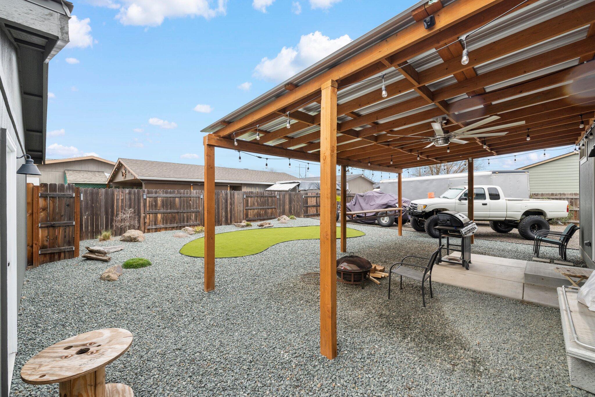 Agate Meadows Estates - Residential