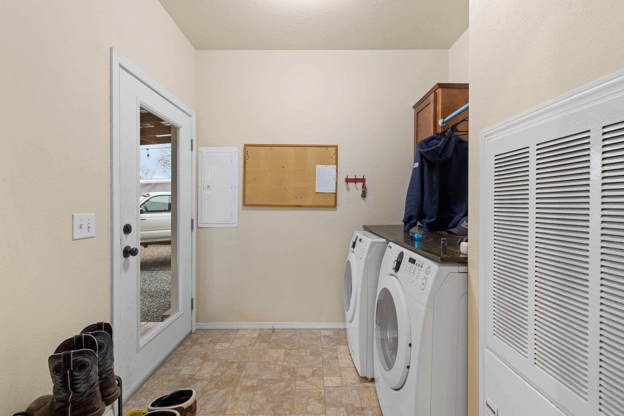 Agate Meadows Estates - Residential