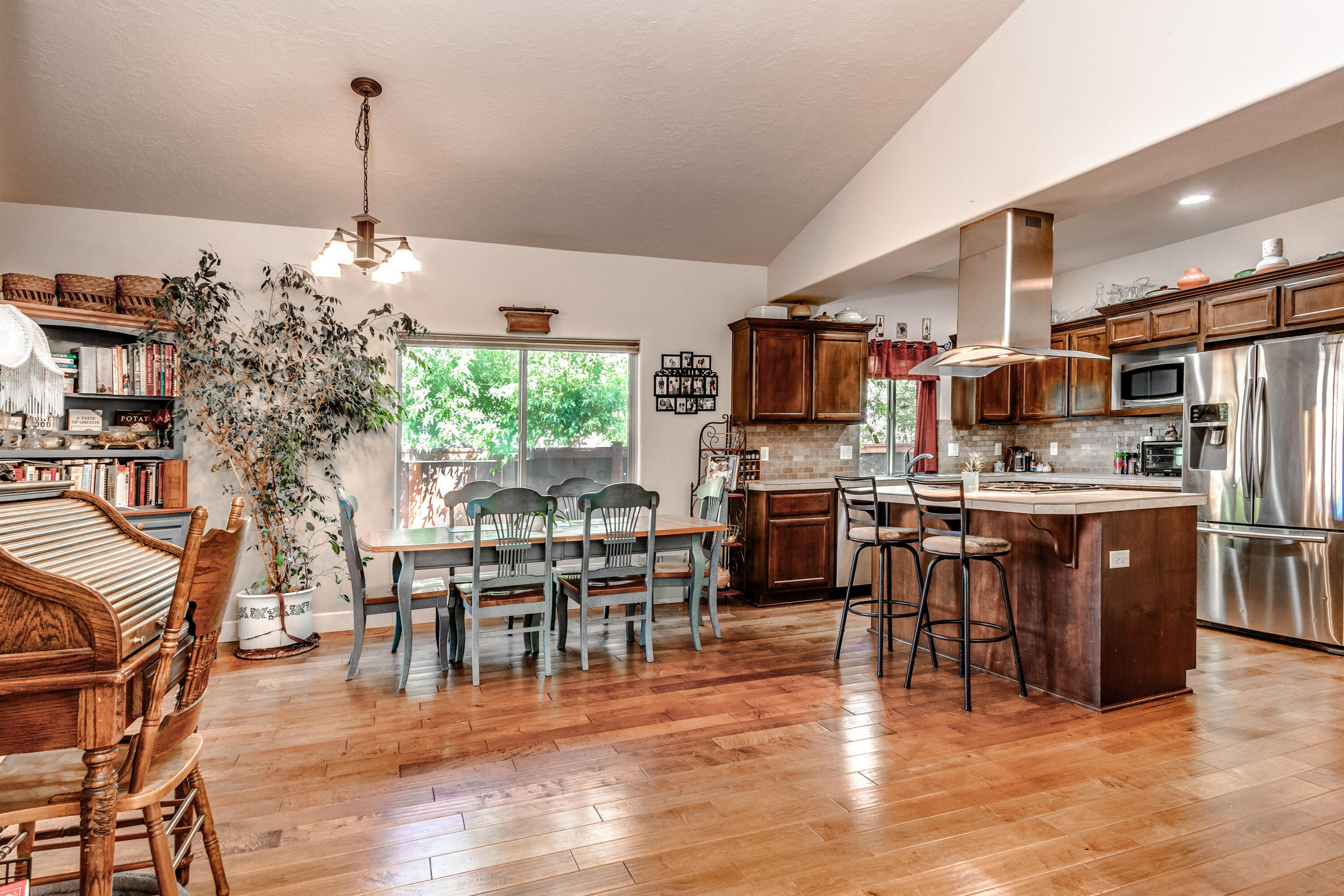 Gardenside - Residential