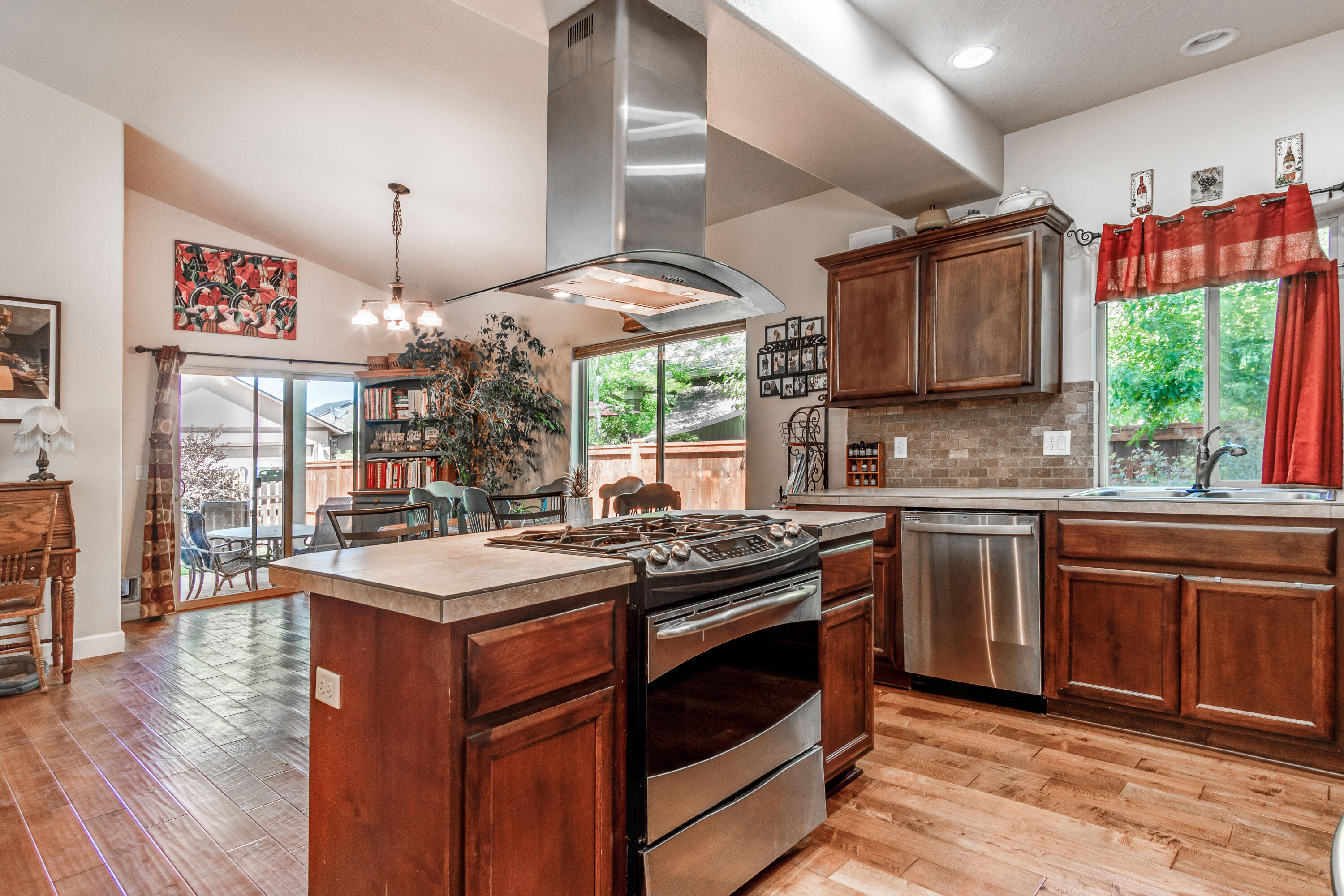 Gardenside - Residential