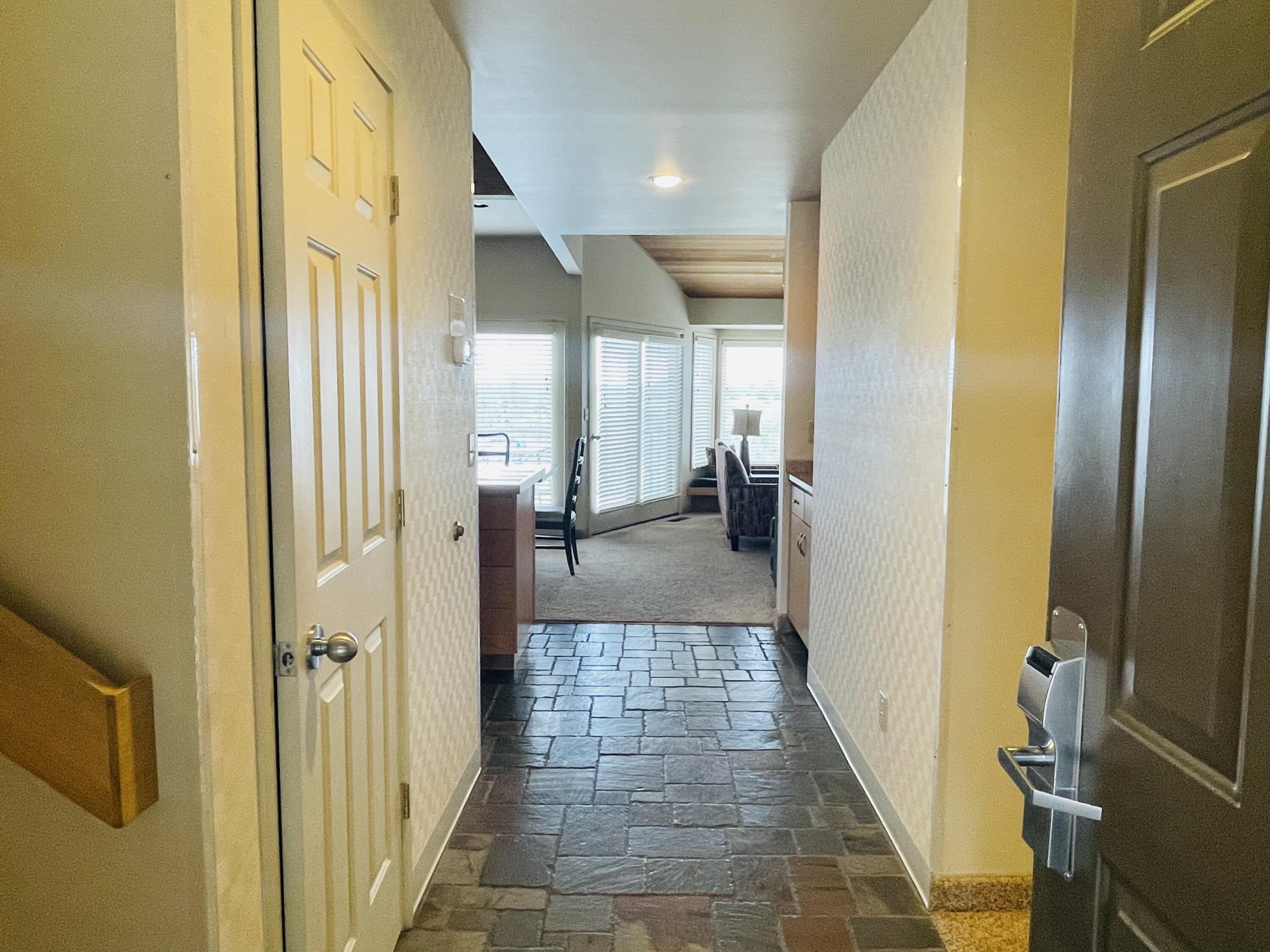 1836 Redtail Hawk Drive RV57G
