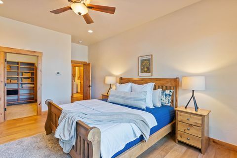 Tiny photo for 16892 Royal Coachman Drive, Sisters, OR 97759 (MLS # 220215616)