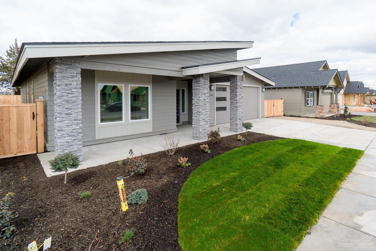 Canyon Rim Village - Residential