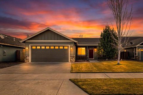 210 NW 27th Court Redmond OR 97756