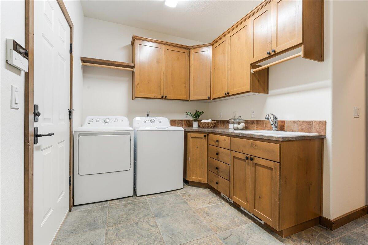 Broken Top - Residential